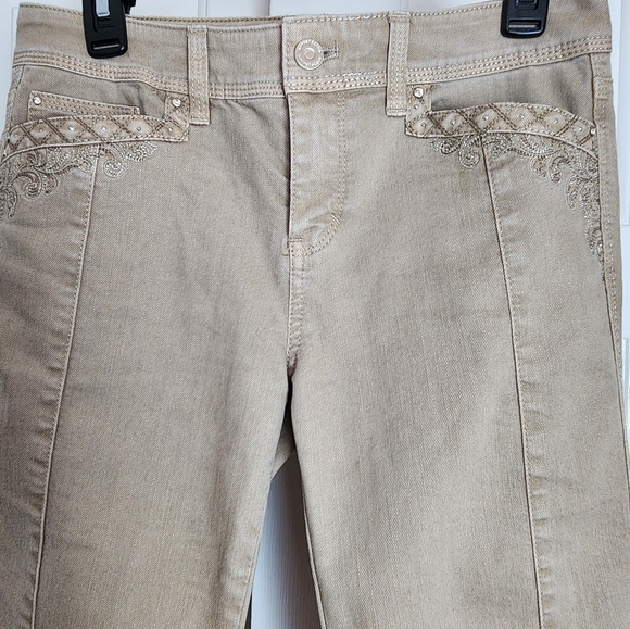 WHBM Blanc Tan Embroidered Slim Leg Four Pocket Women's Pants Size 2 - Picture 3 of 9